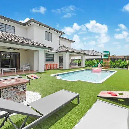 Experience Miami'S Bongo'S House Private Pool And Game Room Luxury Rental L54
